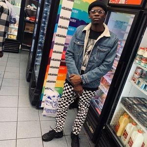 Meet your Posher, Tray